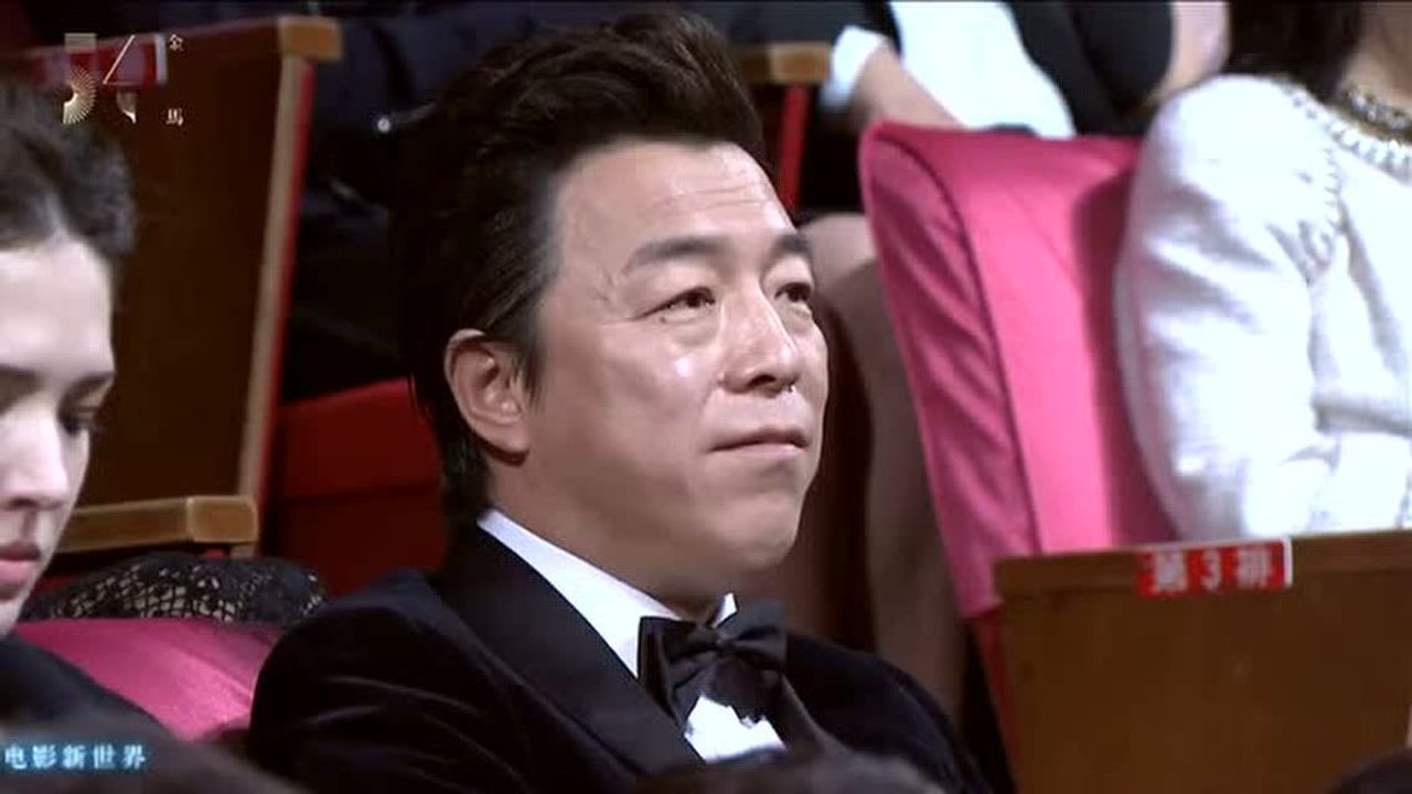 日本队观众热烈欢呼！，Karsa迎来十五赛季出色发挥全场沸腾不已