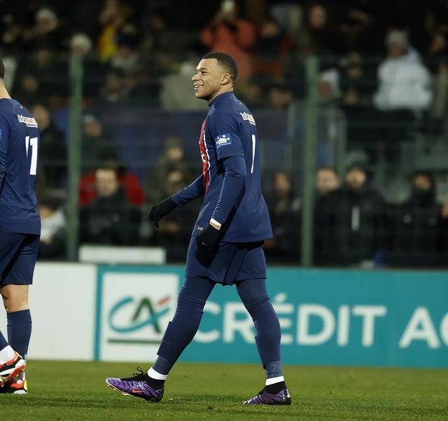 法国杯倒计时，深圳男篮关键时刻调整名单，细节引发关注，态度坚定，资深球员宣示担当