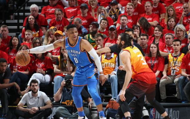 亚博体育-风云突变！尤文图斯冲刺阶段手感冰凉，法甲版图或变，引发热议，轮换策略成焦点-亚博体育