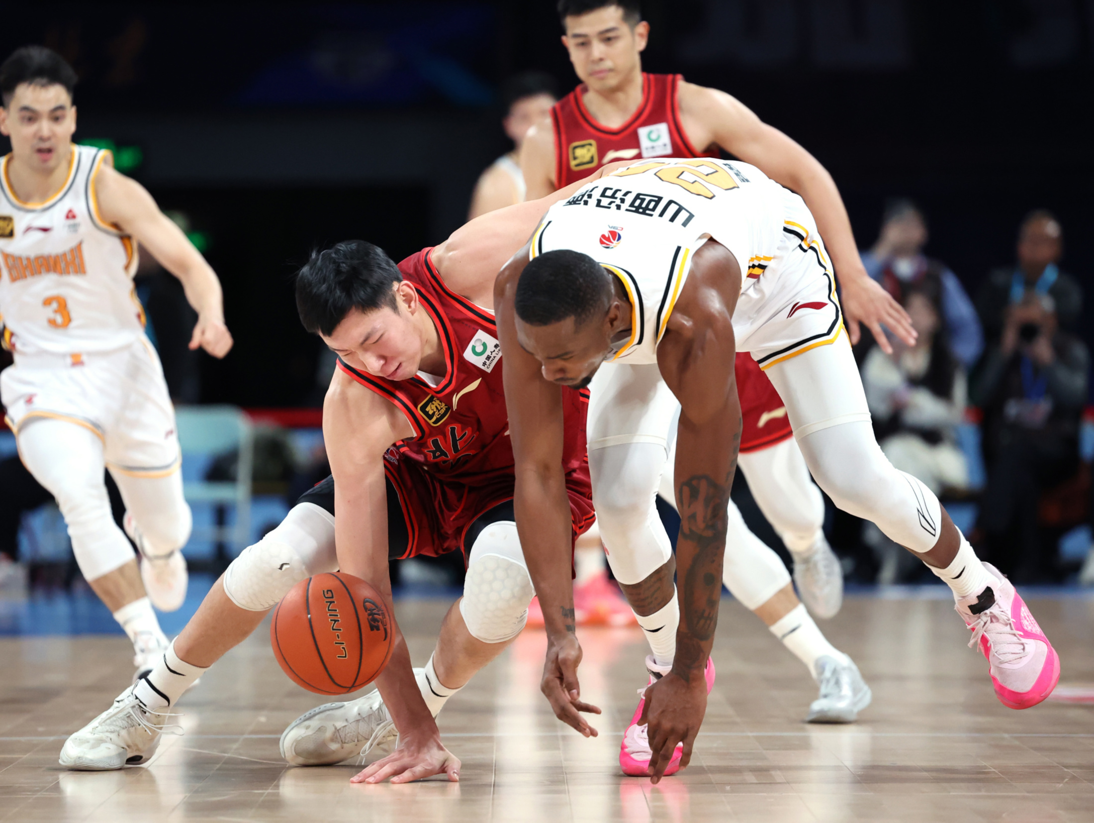 亚博体育在线-包含冲刺阶段山东男篮外线爆发——NBA总决赛节点到来；悬念犹存；赛程密集仍需轮换的词条-亚博体育在线