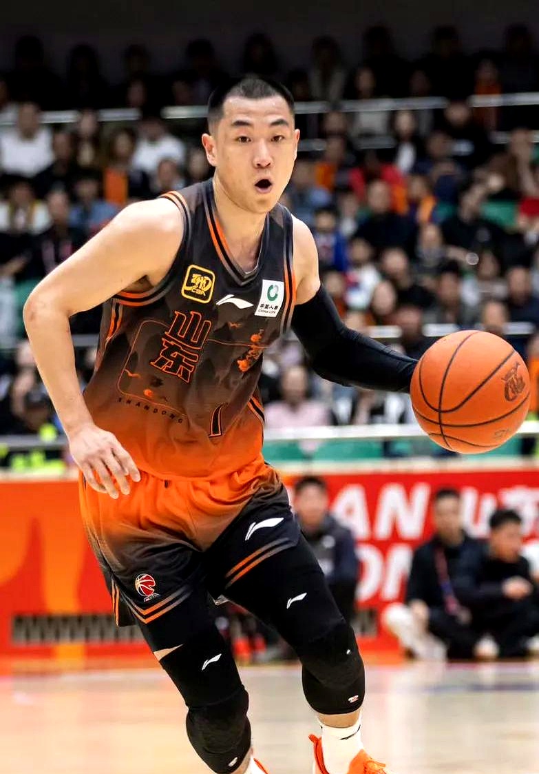包含冲刺阶段山东男篮外线爆发——NBA总决赛节点到来；悬念犹存；赛程密集仍需轮换的词条