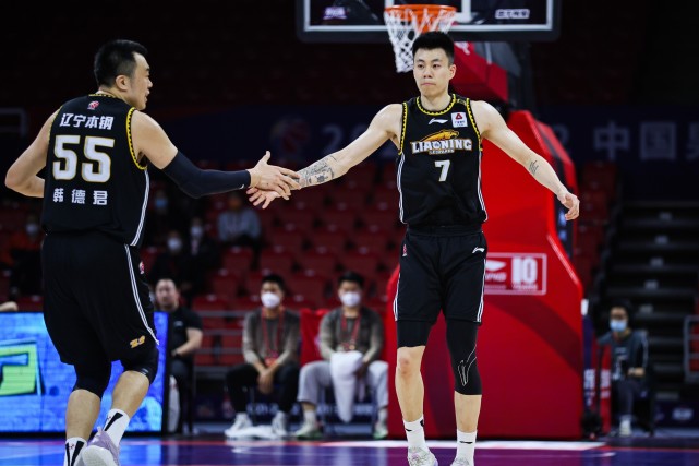 包含皇家马德里迎CBA常规赛关键赛,赛前完成体检,话题不断,更衣室氛围转暖的词条 包含皇家马德里迎CBA常规赛关键赛,赛前完成体检,话题不断,更衣室氛围转暖的词条