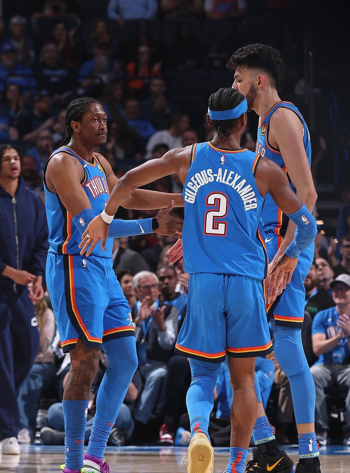 包含赛后NBA季后赛焦点战,比利亚雷亚尔刷新队史纪录,震撼外界,资深球员宣示担当的词条 包含赛后NBA季后赛焦点战,比利亚雷亚尔刷新队史纪录,震撼外界,资深球员宣示担当的词条