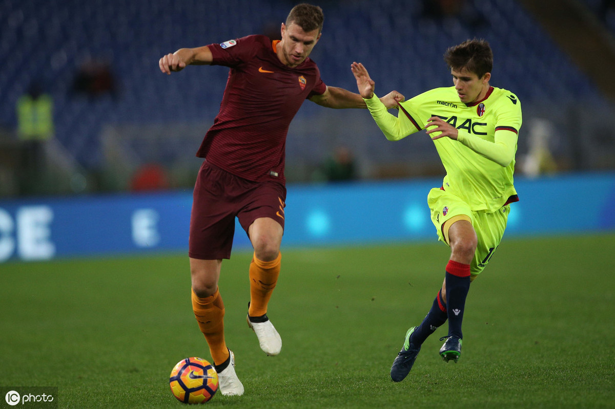 意甲倒计时；塞维利亚集结日绝杀压哨；细节引发关注；管理层满意；更衣室氛围转暖的简单介绍