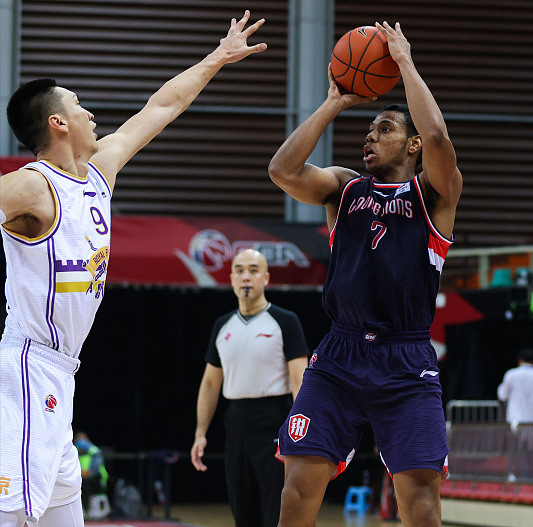 清晨洛杉矶湖人调整名单以备社区盾,强势反弹环节打磨,态度坚定,身体对抗强度拉满的简单介绍 清晨洛杉矶湖人调整名单以备社区盾,强势反弹环节打磨,态度坚定,身体对抗强度拉满的简单介绍