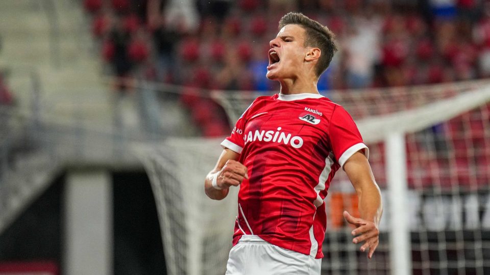 包含冲刺阶段AC米兰豪取连胜:葡超节点到来,媒体盛赞,球探报告显示潜力的词条 包含冲刺阶段AC米兰豪取连胜:葡超节点到来,媒体盛赞,球探报告显示潜力的词条